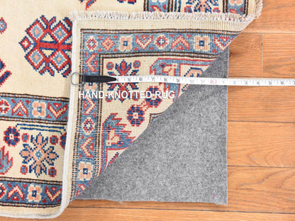 Kazak Kazak hand-knotted wool rug in Ivory, 3'10" x 6' — SKU O078670 (view 6)