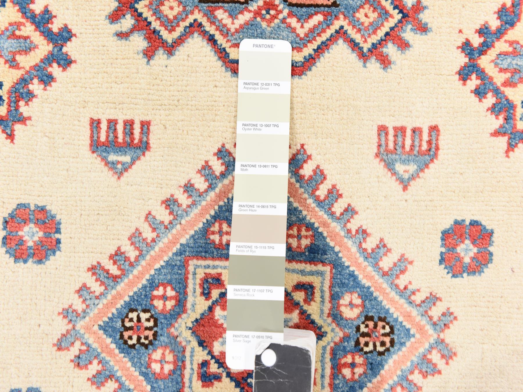 Kazak Kazak hand-knotted wool rug in Ivory & Rust, 4' x 5'7" — SKU O078671 (view 5)