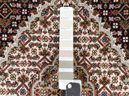 Black 4'0" x 6'0" Fine Oriental Hand knotted Wool Rug - Sku: O078681