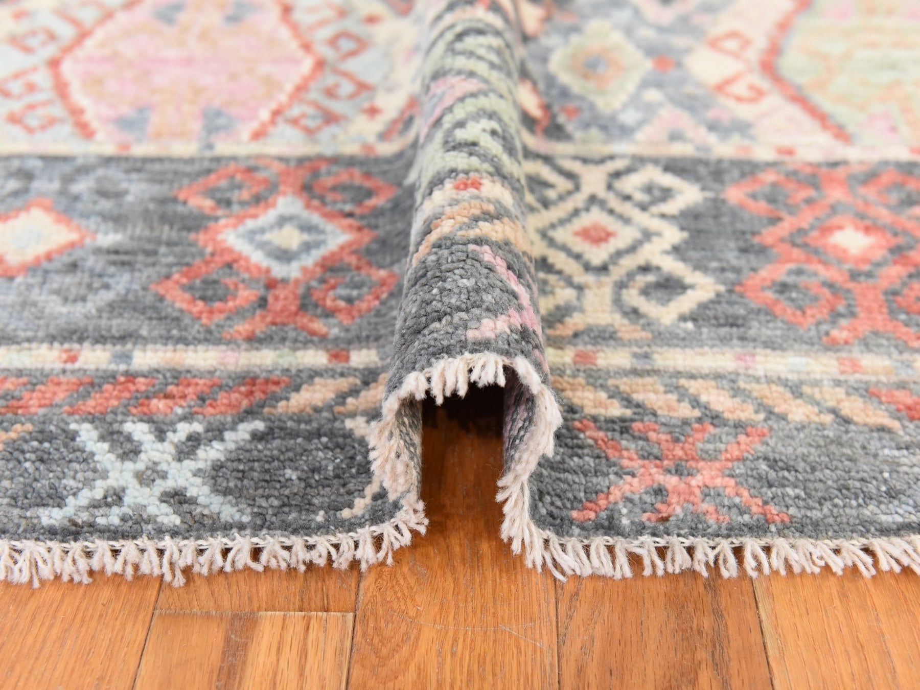 Tribal & Geometric hand-knotted wool rug in Gray, 6'1" x 9'2" — SKU O078686 (view 9)