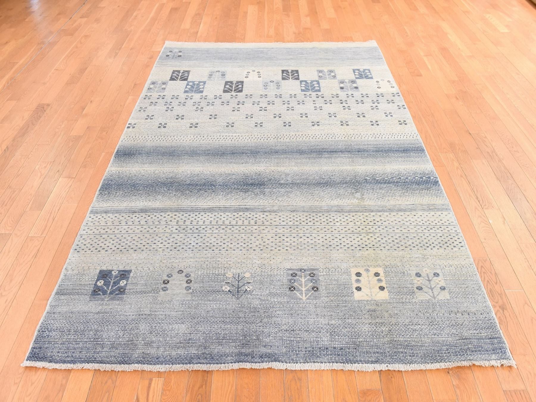 Ivory 5'10" x 8'6" Tribal & Geometric Hand knotted Wool Rug - Sku: O078687