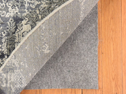 Transitional hand-knotted wool/silk rug in Gray, 6' x 6' — SKU O078694 (view 7)