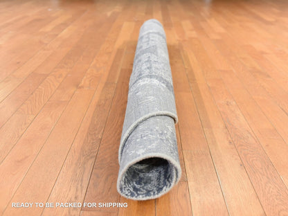 Transitional hand-knotted wool/silk rug in Gray, 6' x 6' — SKU O078694 (view 9)