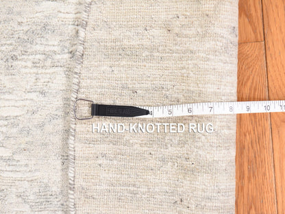Ivory 6'0" x 6'0" Modern and Contemporary Hand knotted Wool Rug - Sku: O078695