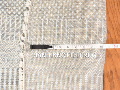 Modern / Contemporary hand-knotted wool/silk rug in Gray, 6' x 6' — SKU O078696 (view 6)