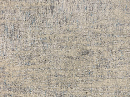 Modern / Contemporary hand-knotted wool/silk rug in Gray, 5'9" x 5'9" — SKU O078700 (view 4)