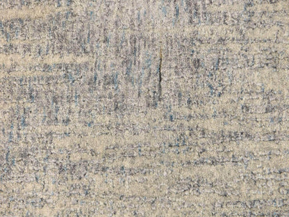 Modern / Contemporary hand-knotted wool/art silk rug in Gray, 5'9" x 5'9" — SKU O078701 (view 4)