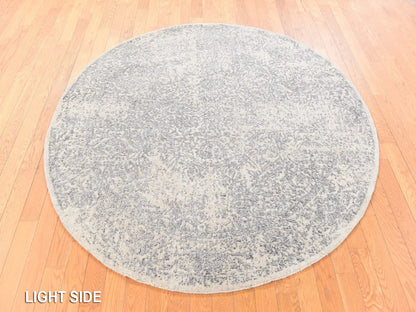 Grey 5'10" x 5'10" Modern and Contemporary Handloom Wool/Silk Rug - Sku: O078704