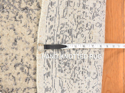Modern / Contemporary hand-knotted wool/silk rug in Gray, 5'10" x 5'10" — SKU O078704 (view 6)