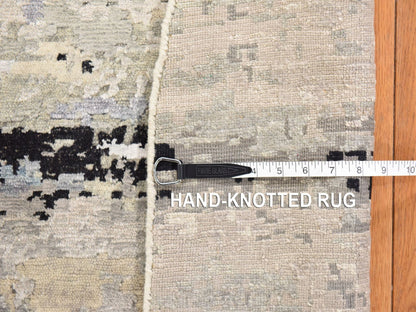 Grey 6'0" x 6'0" Modern and Contemporary Hand knotted Wool/Silk Rug - Sku: O078705