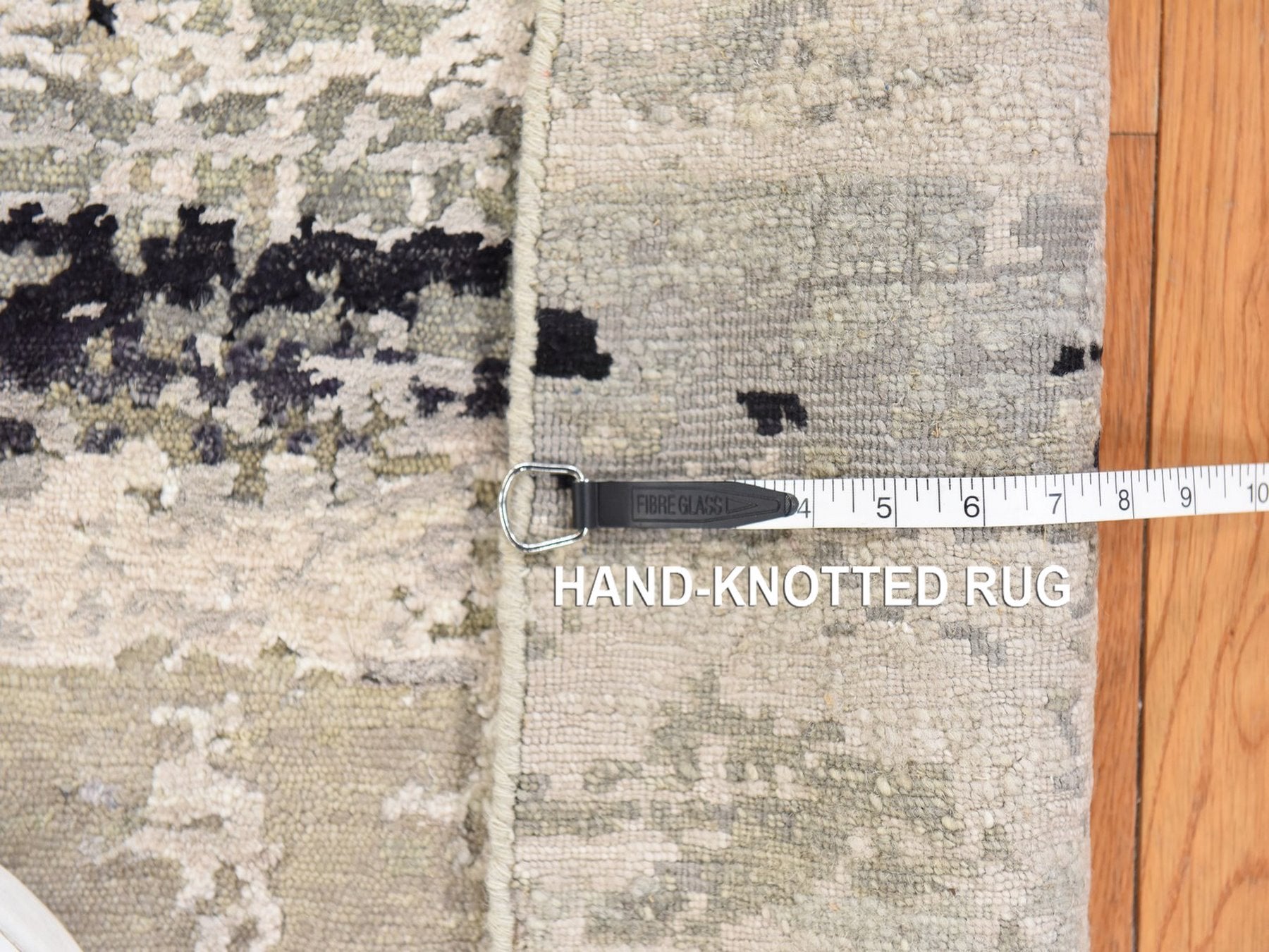 Modern / Contemporary hand-knotted wool/silk rug in Gray, 6' x 6' — SKU O078706 (view 6)