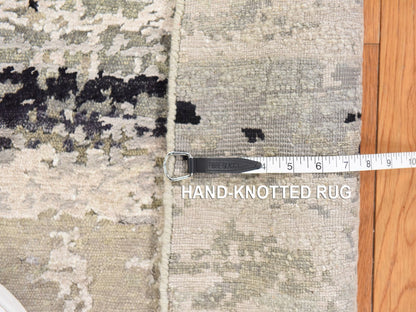 Modern / Contemporary hand-knotted wool/silk rug in Gray, 6' x 6' — SKU O078706 (view 6)