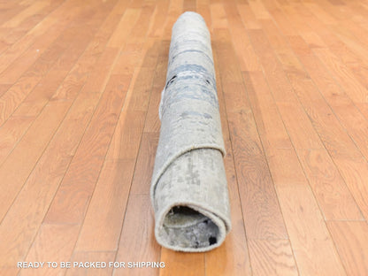 Modern / Contemporary hand-knotted wool/silk rug in Gray, 6' x 6' — SKU O078706 (view 9)