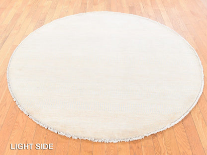 Modern / Contemporary hand-knotted wool/silk rug in Orange, 6' x 6' — SKU O078709 (view 3)