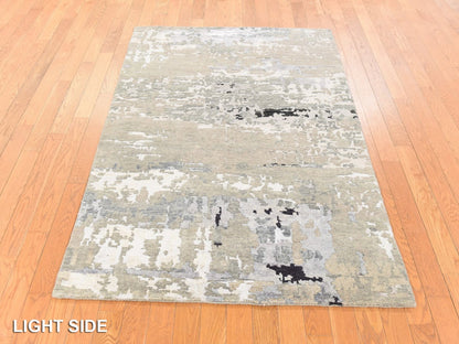 Grey 4'0" x 6'0" Modern and Contemporary Hand knotted Wool/Silk Rug - Sku: O078711