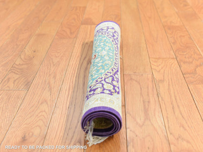 Green 1'7" x 2'4" Silk Hand knotted Silk Rug - Sku: O078715