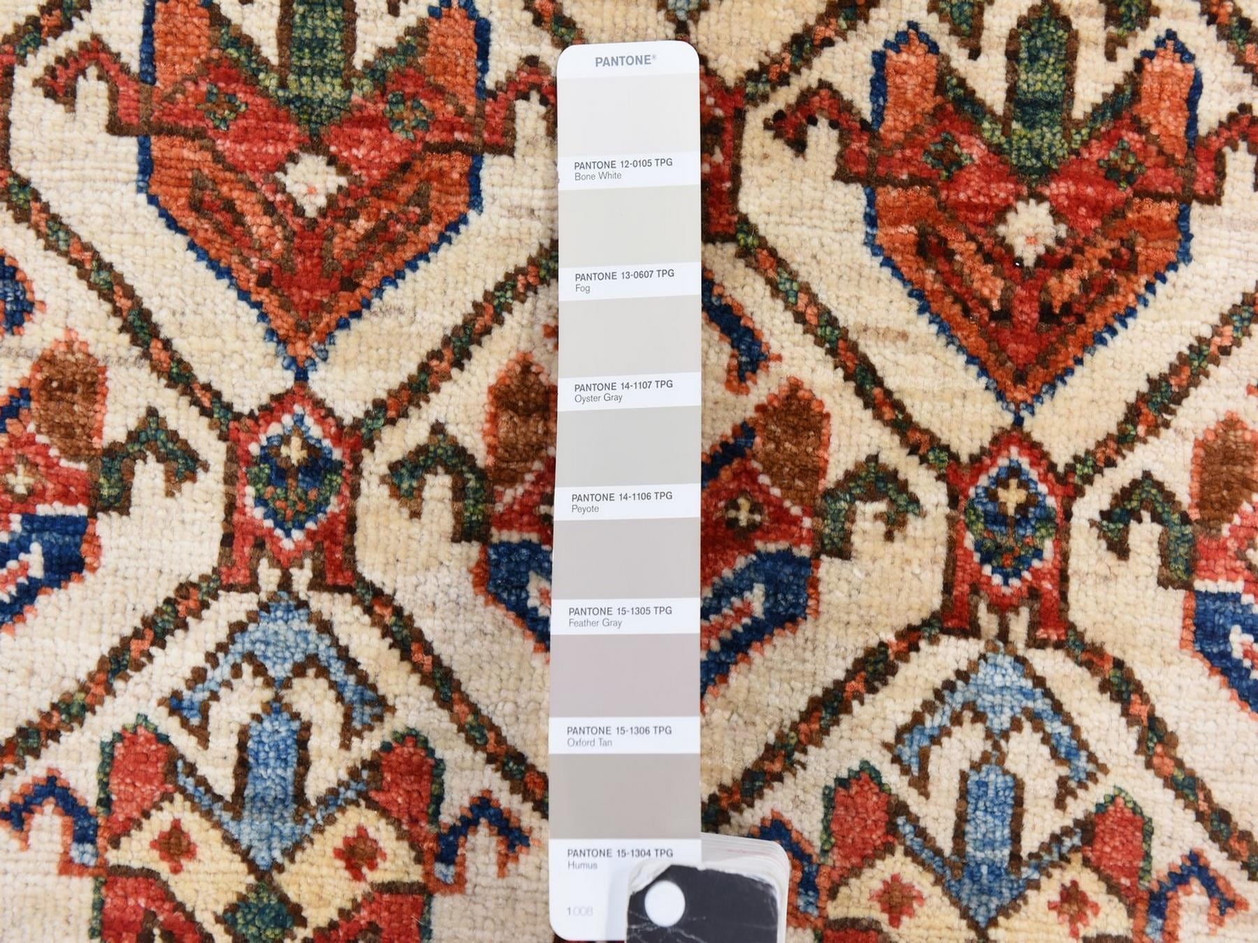 Ersari Tribal & Geometric hand-knotted wool rug in Ivory & Orange, 4'10" x 6'5" — SKU O078725 (view 5)