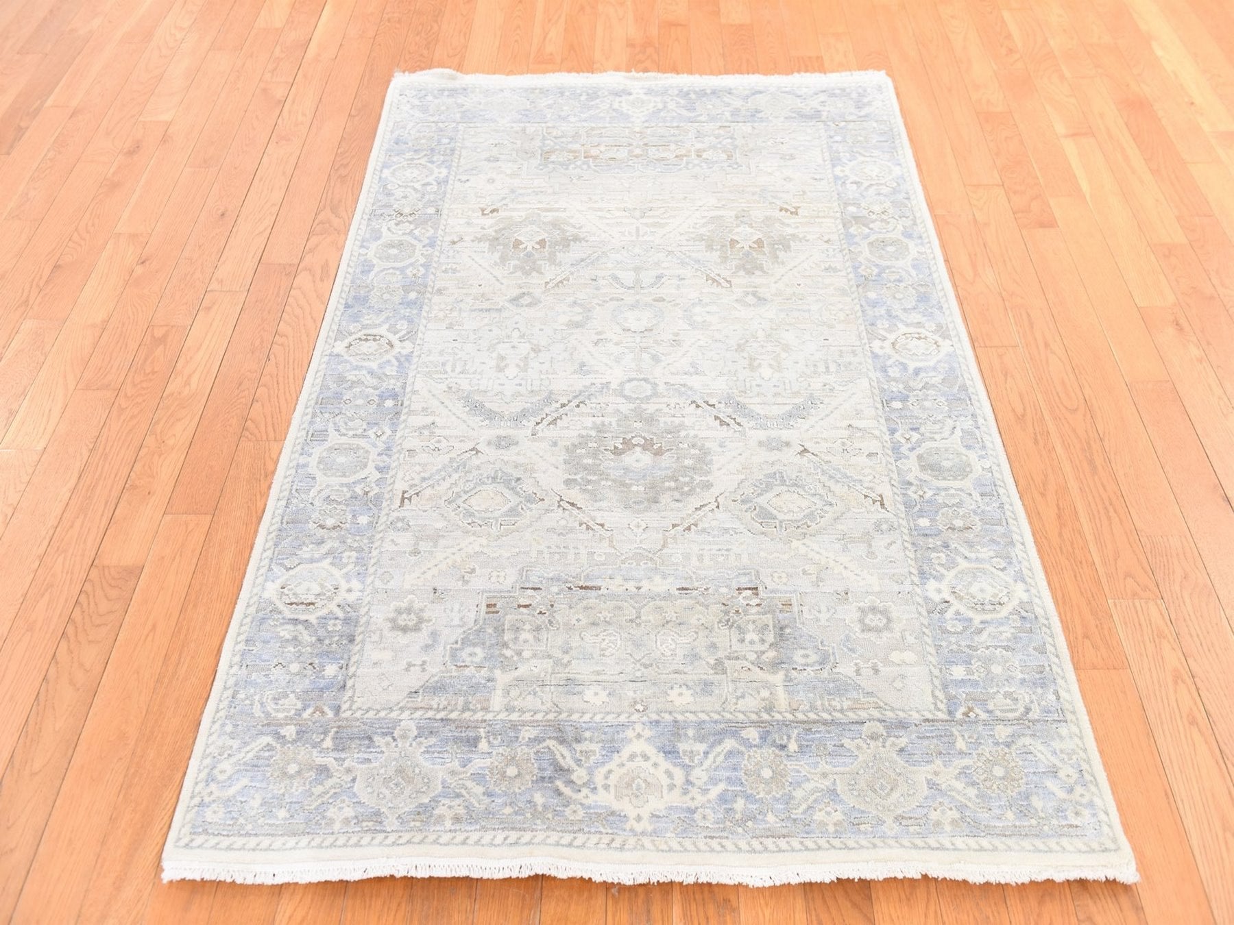 Oushak Oushak hand-knotted wool/silk rug in Ivory & Gray, 4' x 6'2" — SKU O078730 (view 2)