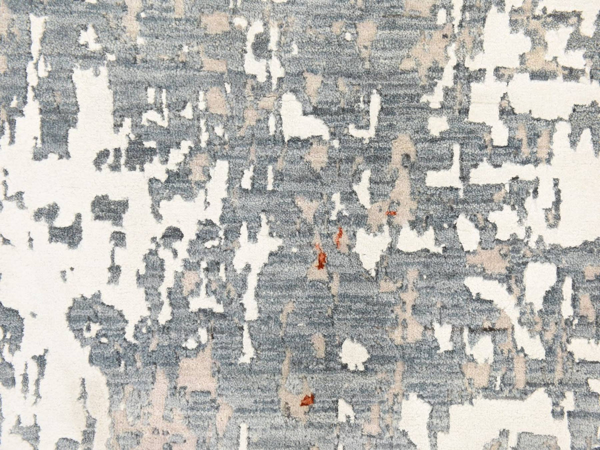 Modern / Contemporary hand-knotted wool/silk rug in Gray, 4' x 6' — SKU O078732 (view 4)
