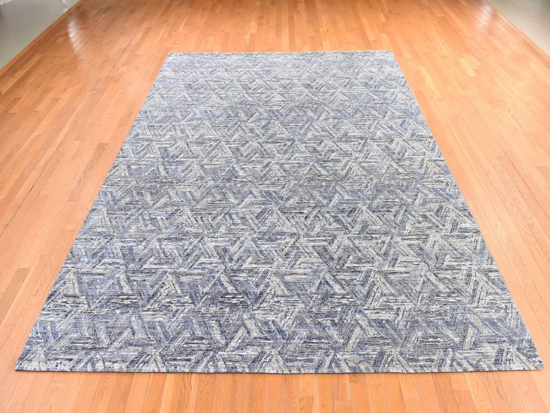 Modern / Contemporary hand-knotted wool/silk rug in Gray, 8'9" x 12'3" — SKU O078733 (view 2)