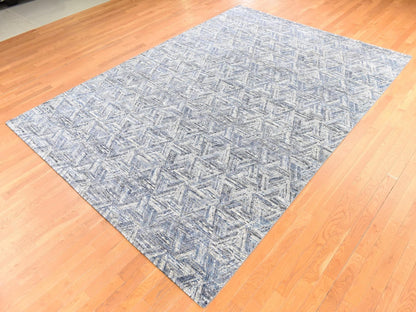Modern / Contemporary hand-knotted wool/silk rug in Gray, 8'9" x 12'3" — SKU O078733 (view 4)