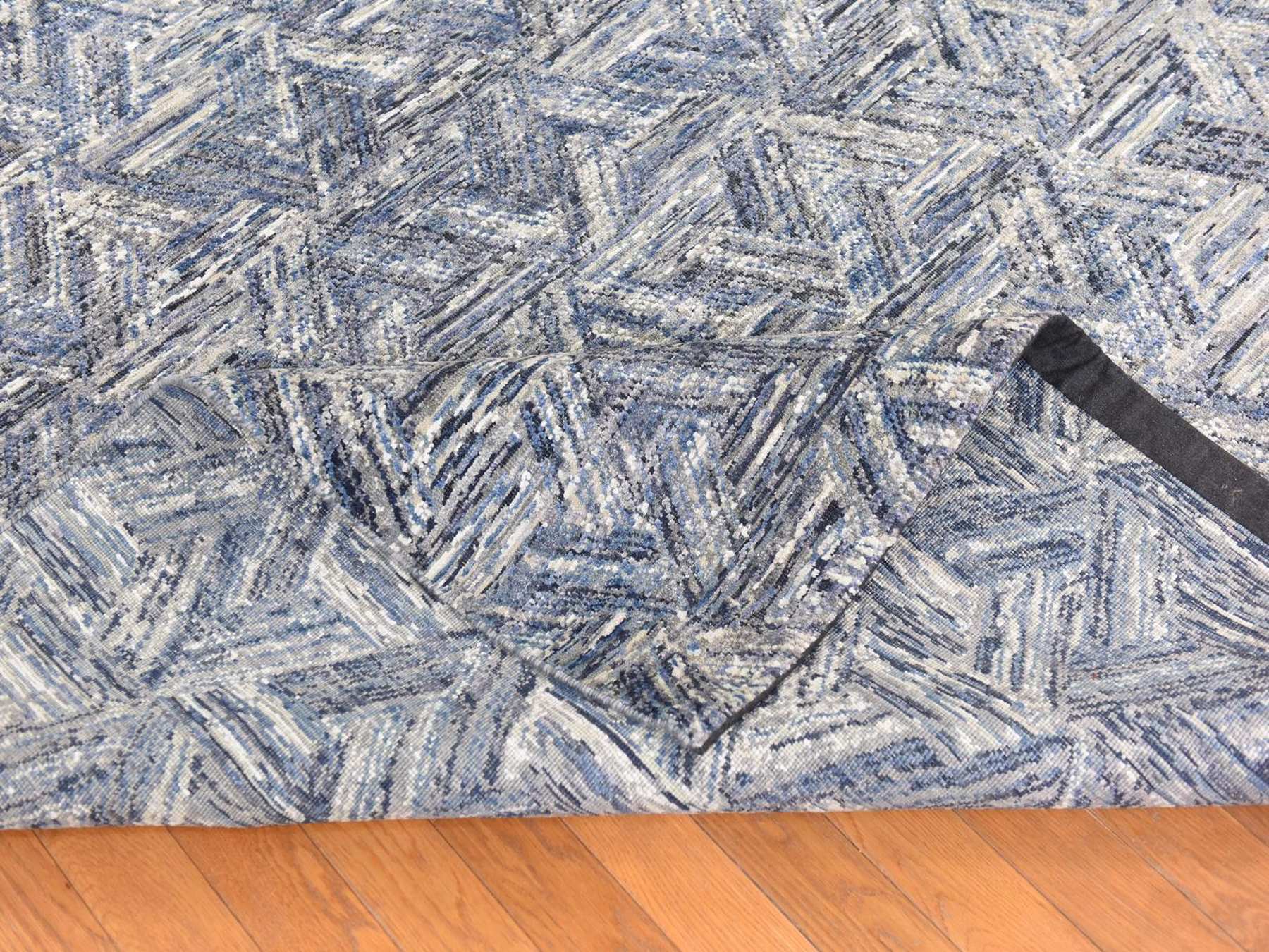 Modern / Contemporary hand-knotted wool/silk rug in Gray, 8'9" x 12'3" — SKU O078733 (view 8)