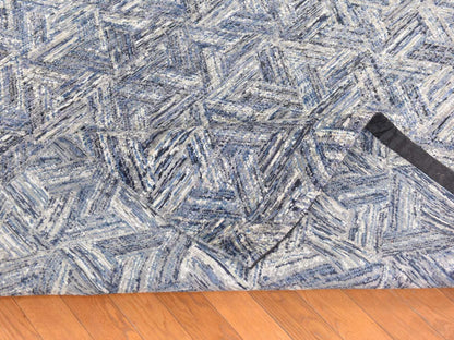 Modern / Contemporary hand-knotted wool/silk rug in Gray, 8'9" x 12'3" — SKU O078733 (view 8)