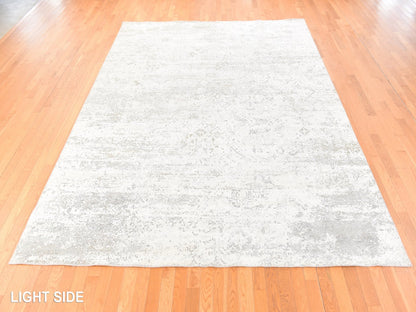 Modern / Contemporary hand-knotted wool/silk rug in Ivory, 8'10" x 12' — SKU O078737 (view 3)