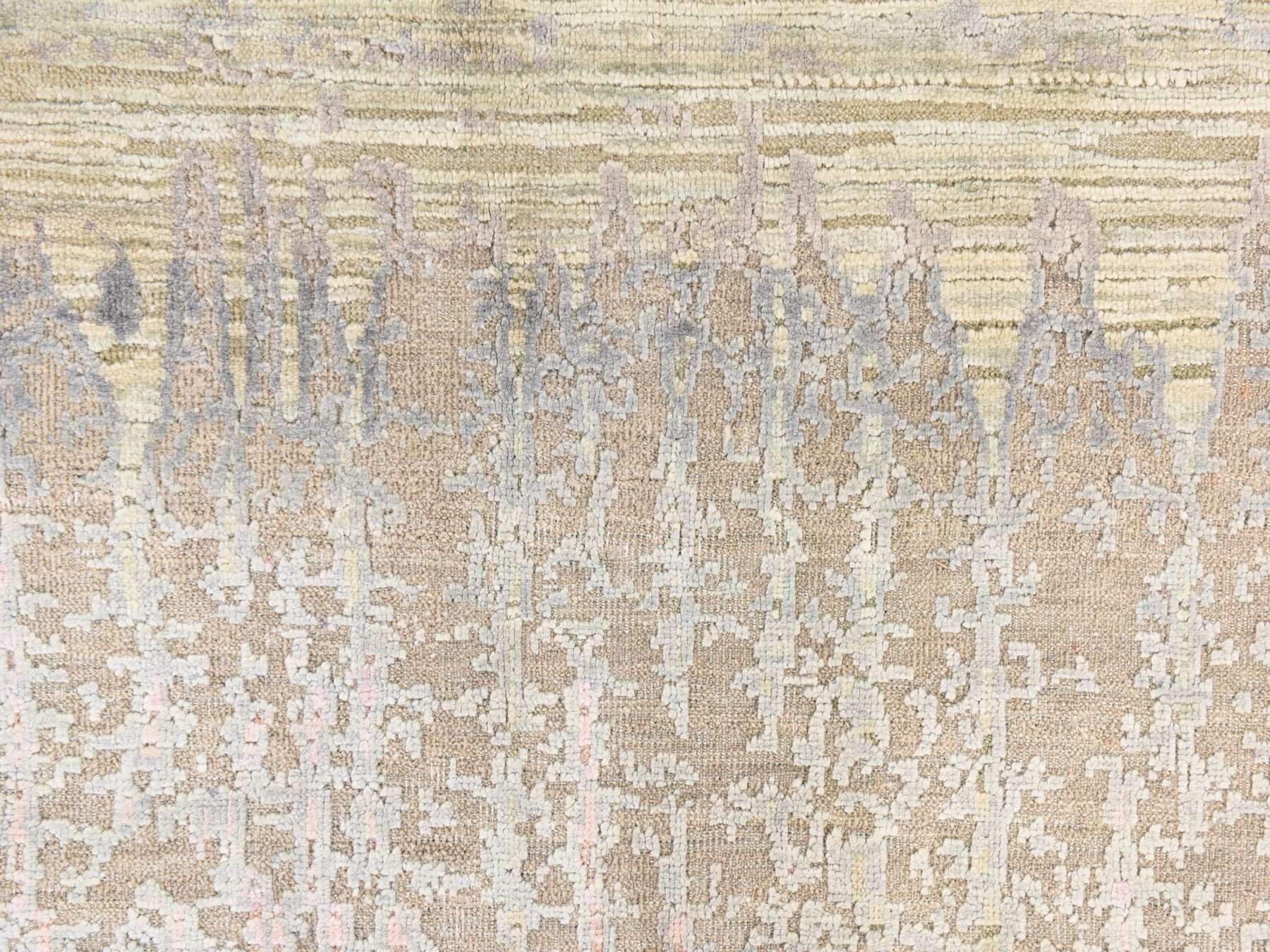 Modern / Contemporary hand-knotted wool/silk rug in Gray, 9'0" x 12'5", SKU O078738