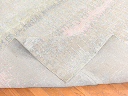 Modern / Contemporary hand-knotted wool/silk rug in Gray, 9' x 12'5" — SKU O078738 (view 8)