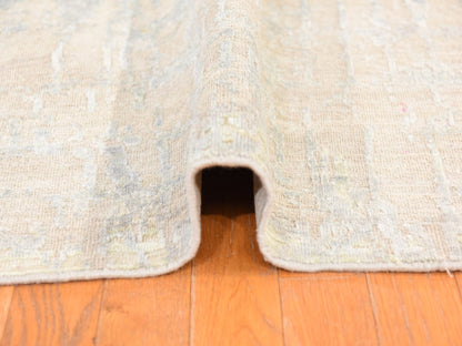 Modern / Contemporary hand-knotted wool/silk rug in Gray, 9' x 12'5" — SKU O078738 (view 9)