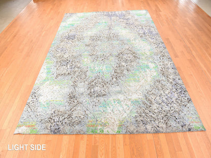 Modern / Contemporary hand-knotted wool/silk rug in Green, 9' x 12'6" — SKU O078740 (view 3)