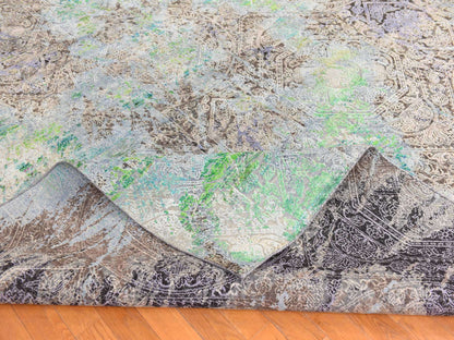 Modern / Contemporary hand-knotted wool/silk rug in Green, 9' x 12'6" — SKU O078740 (view 8)