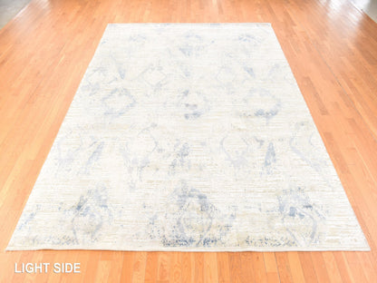 Modern / Contemporary hand-knotted wool/silk rug in Ivory, 8'10" x 12'1", SKU O078742