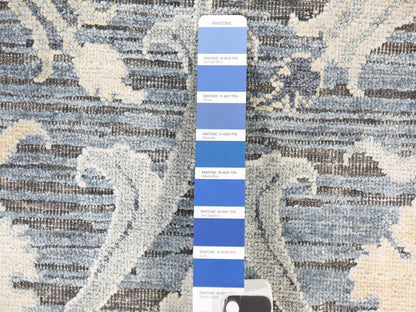 Modern / Contemporary hand-knotted wool/silk rug in Gray, 8'10" x 12'2" — SKU O078743 (view 6)