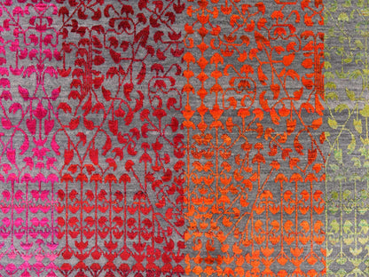 Modern / Contemporary hand-knotted sari silk rug in Multicolored, 9' x 12'1" — SKU O078744 (view 5)