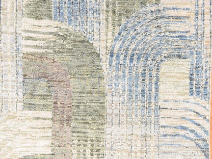 Modern / Contemporary hand-knotted wool/silk runner in Ivory, 2'7" x 12' — SKU O078747 (view 4)