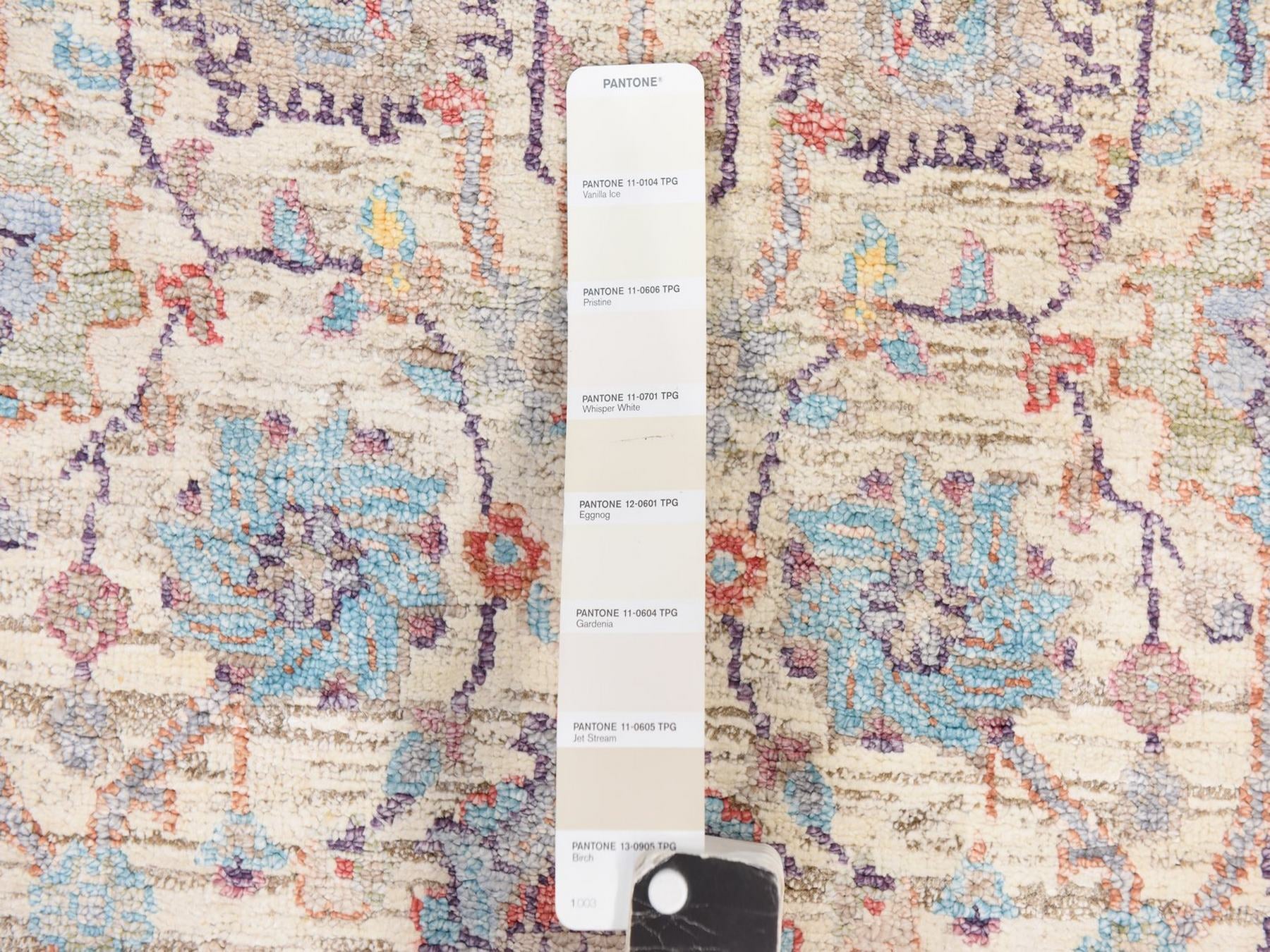 Tabriz Transitional hand-knotted wool/silk runner in Ivory, 2'7" x 12' — SKU O078748 (view 5)