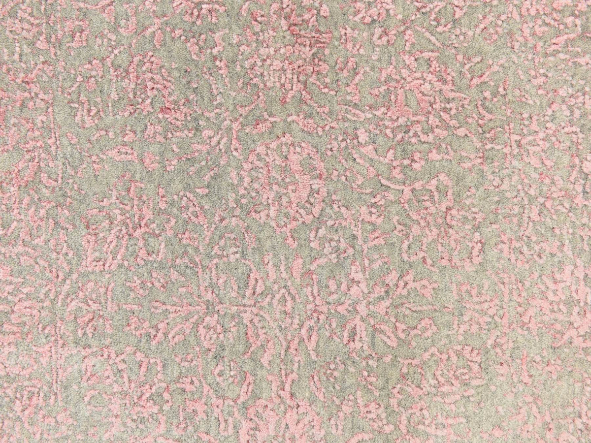 Wool / Silk hand-knotted wool/silk runner in Pink, 2'6" x 11'10" — SKU O078750 (view 4)