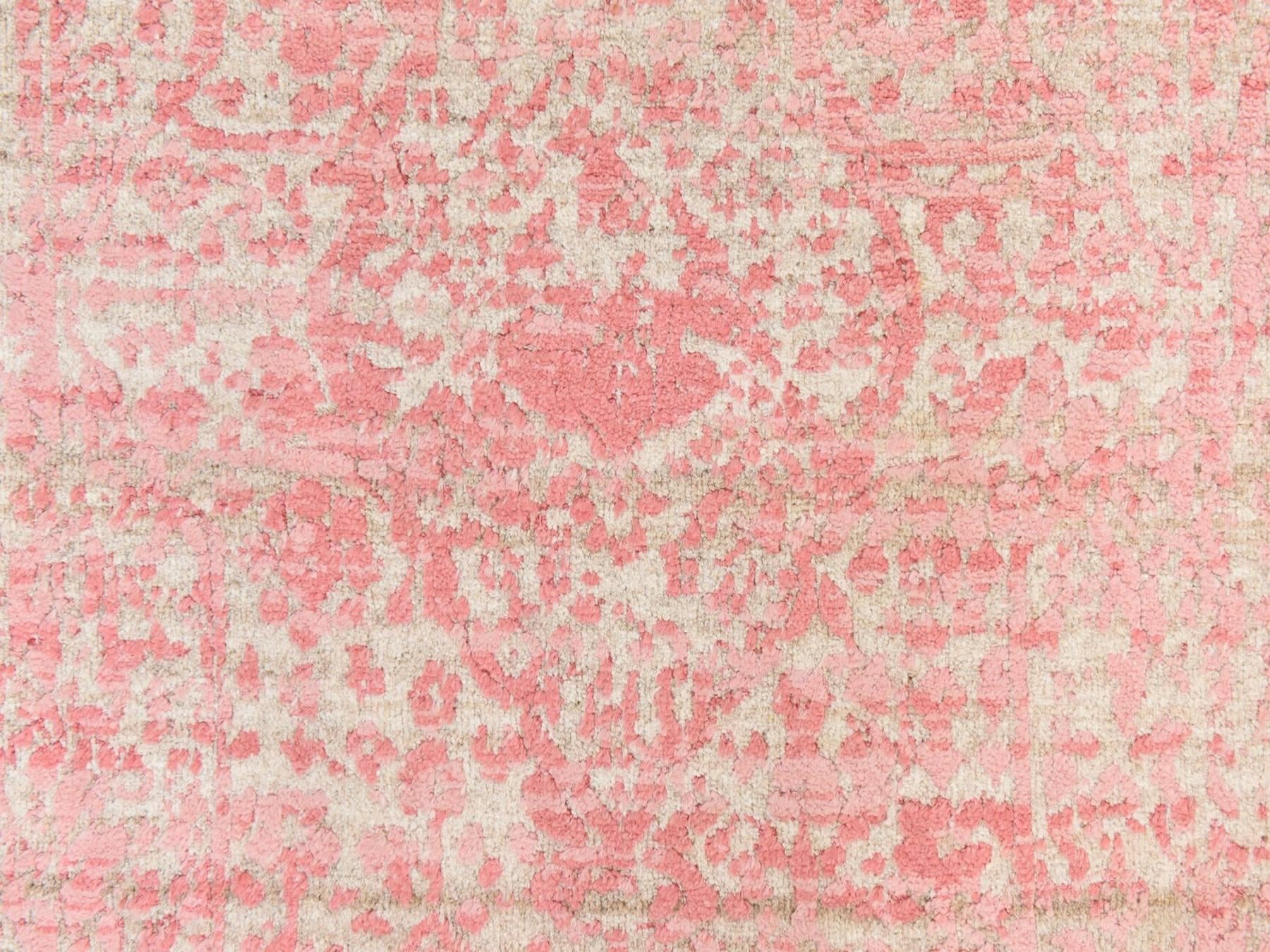 Transitional hand-knotted wool/silk runner in Pink, 2'8" x 11'10" — SKU O078753 (view 4)