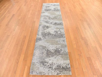 Modern / Contemporary hand-knotted wool/silk runner in Ivory, 2'8" x 9'10", SKU O078754