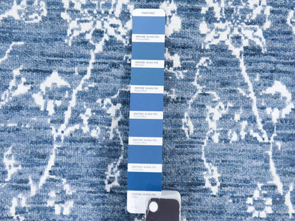 Modern / Contemporary hand-knotted wool/silk runner in Blue, 2'6" x 10'2" — SKU O078756 (view 5)