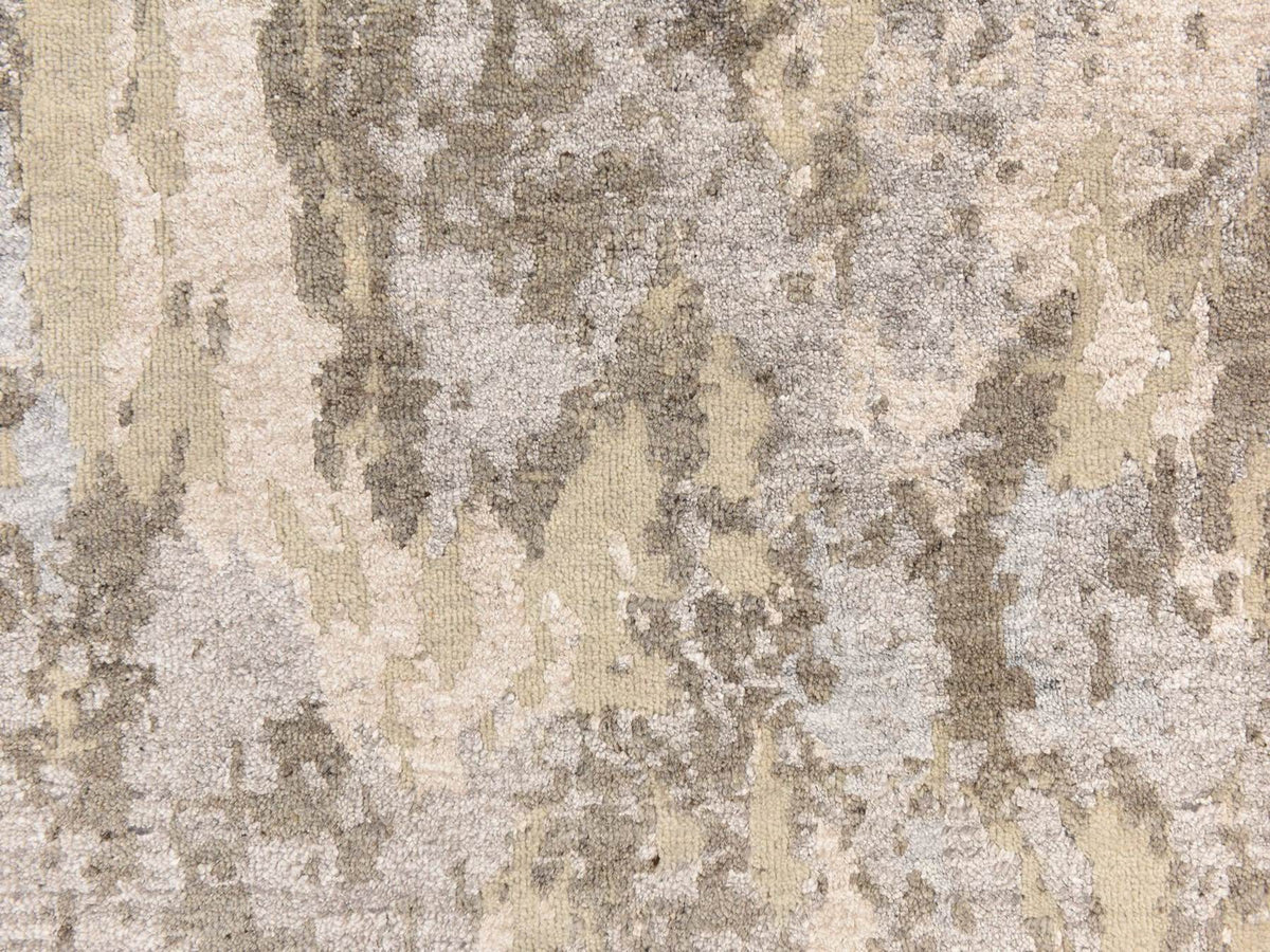 Modern / Contemporary hand-knotted wool/silk runner in Gray, 2'8" x 10' — SKU O078759 (view 4)