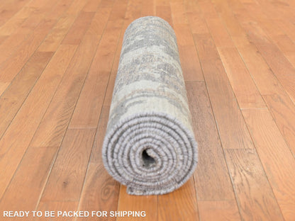 Modern / Contemporary hand-knotted wool/silk runner in Gray, 2'8" x 9'7" — SKU O078761 (view 8)