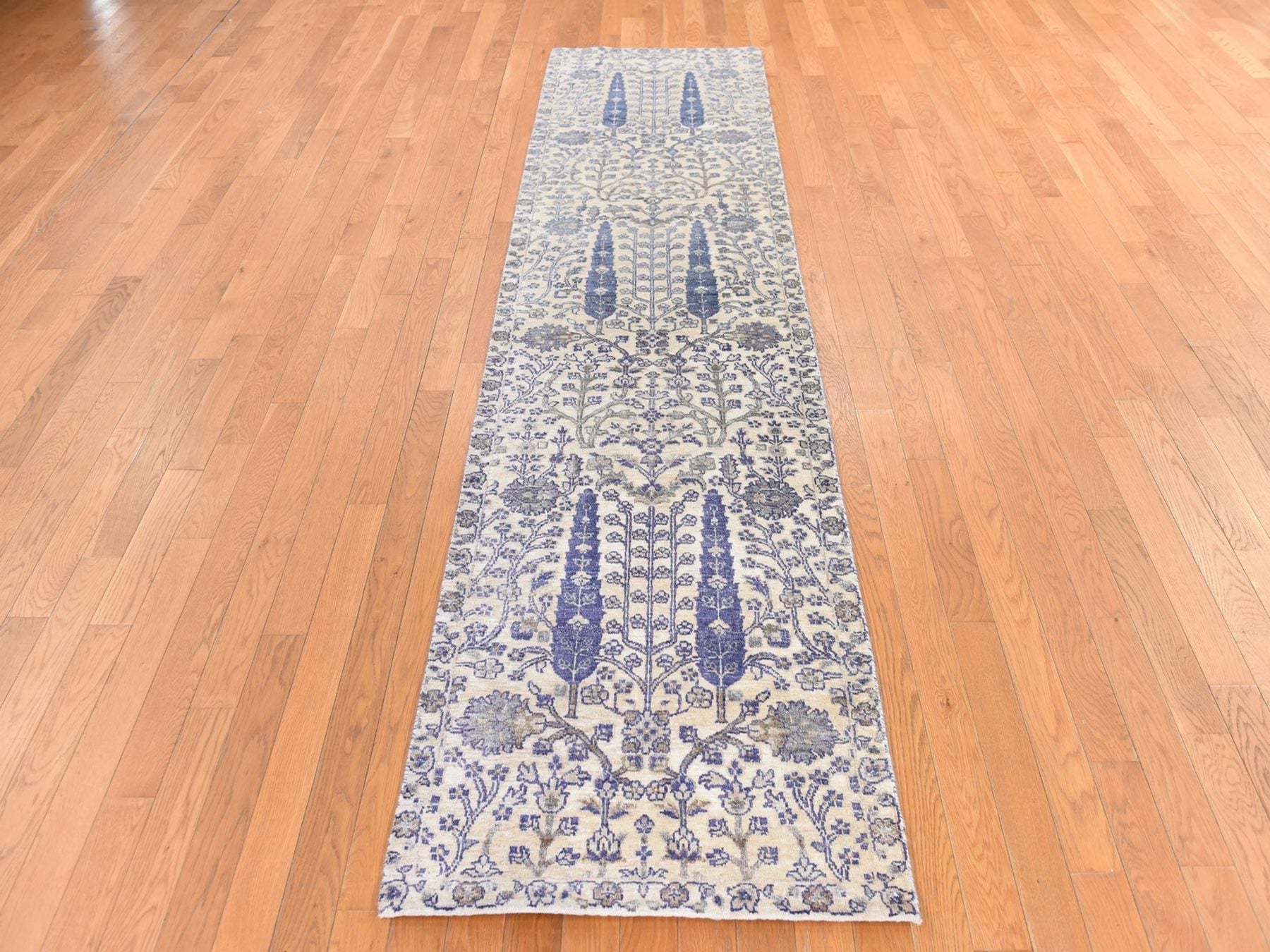 Transitional hand-knotted wool/silk runner in Ivory, 2'7" x 10'1" — SKU O078763 (view 2)