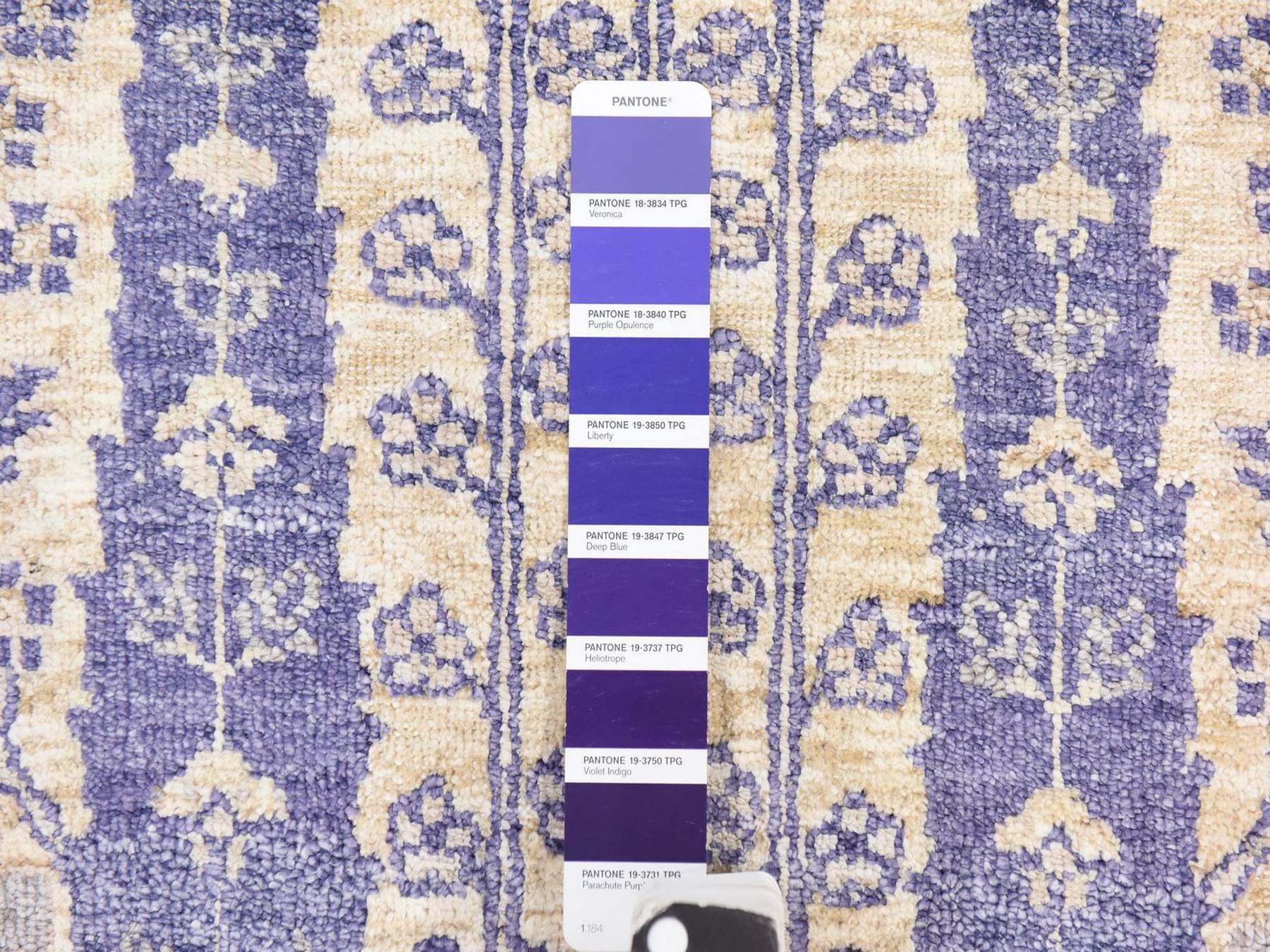 Transitional hand-knotted wool/silk runner in Ivory, 2'7" x 10'1", SKU O078763
