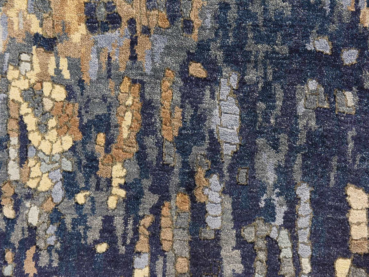 Modern / Contemporary hand-knotted wool/silk runner in Blue, 2'6" x 9'10" — SKU O078764 (view 4)