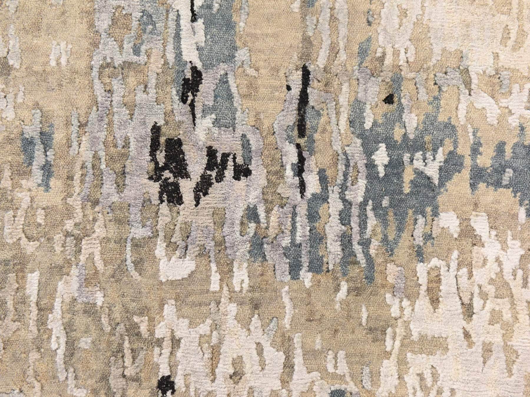 Modern / Contemporary hand-knotted wool/silk runner in Beige, 2'5" x 9'9", SKU O078765