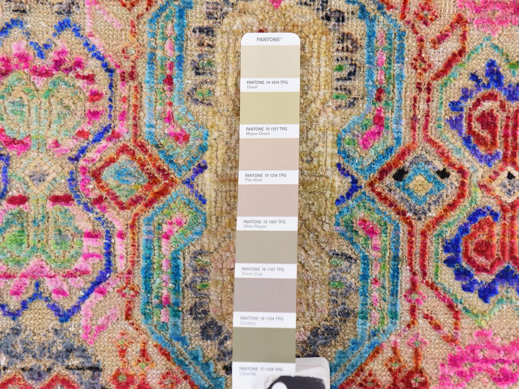 Modern / Contemporary hand-knotted wool/silk rug in Multicolored, 5' x 6'10" — SKU O078767 (view 5)