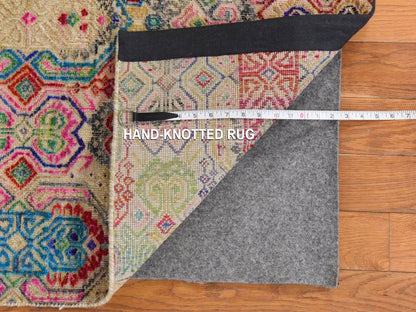 Modern / Contemporary hand-knotted wool/silk rug in Multicolored, 5' x 6'10" — SKU O078767 (view 6)